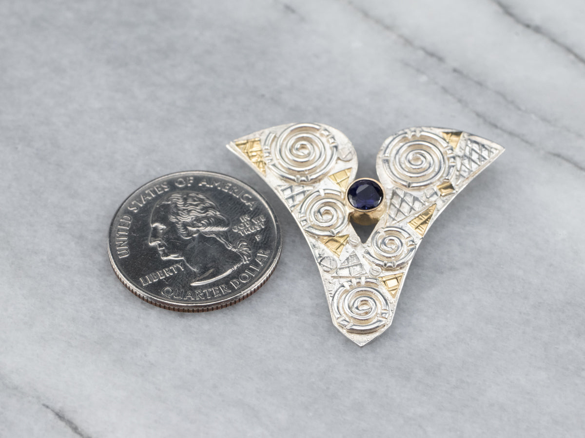 Colgante modernista de metal con mezcla de zafiro sintético