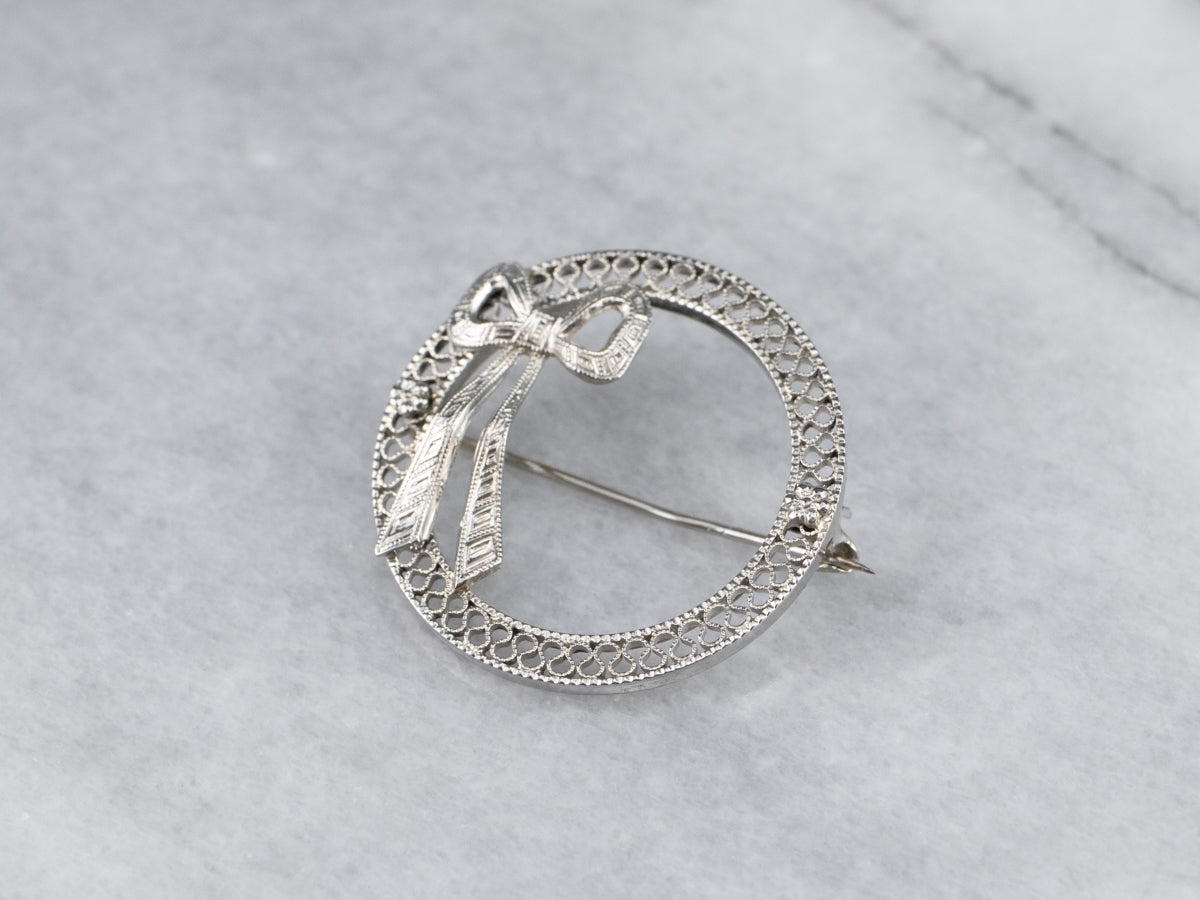 Retro Era Gold Filigree Circle Pin