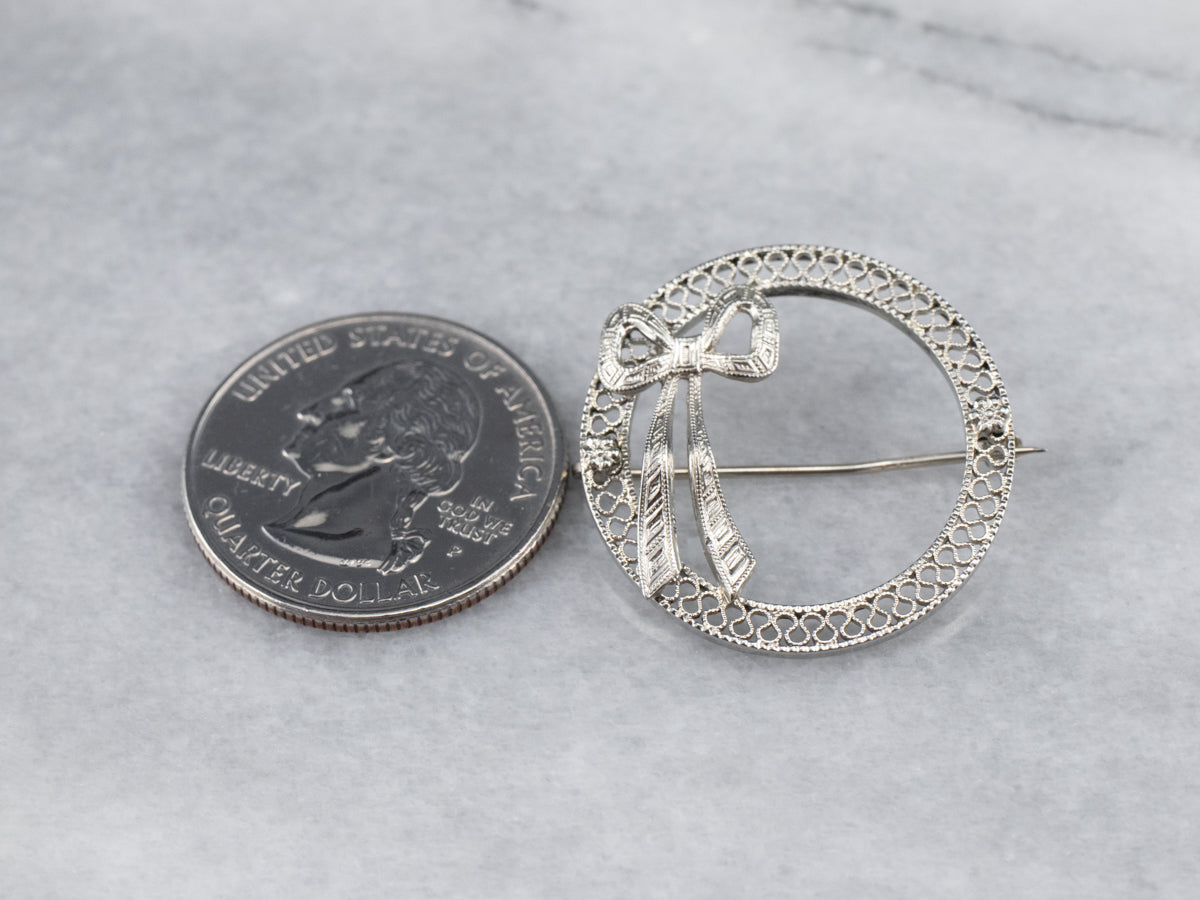 Retro Era Gold Filigree Circle Pin