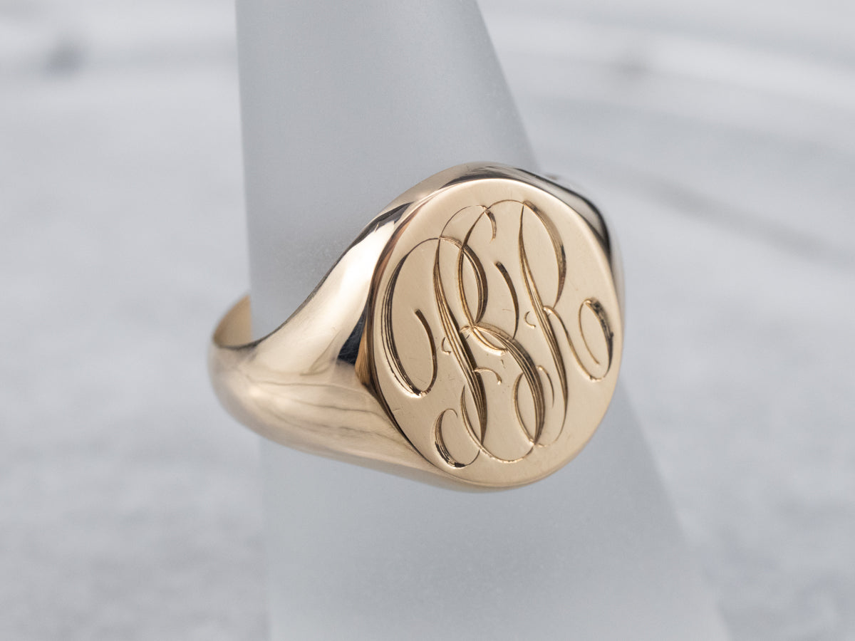 Square Flourish Monogram Women's Square Signet Ring – deBebians