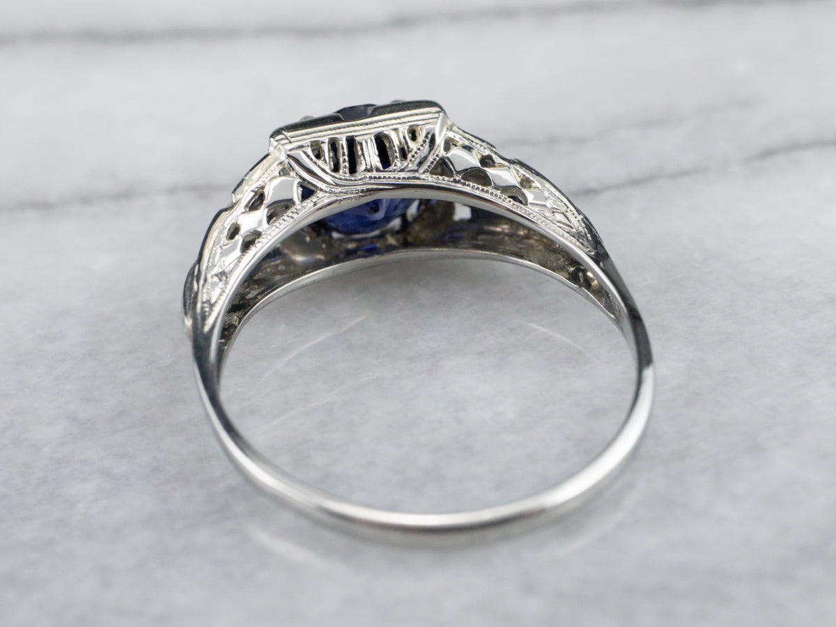 Late Art Deco Sapphire 18K Gold Ring
