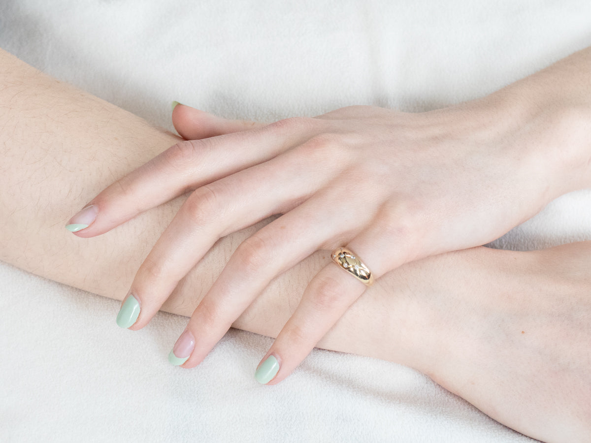 Vintage Gold Diamond Pattern Band