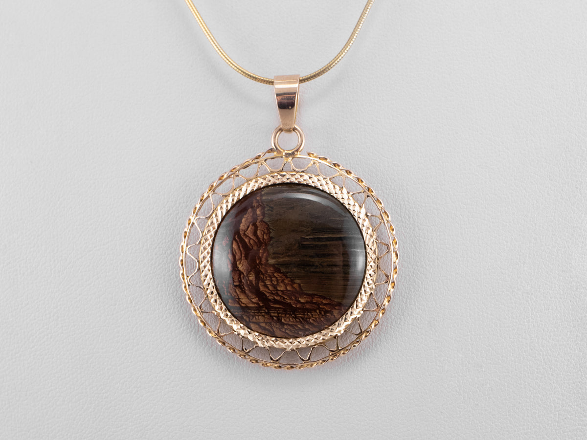 Colgante de ágata de filigrana de oro