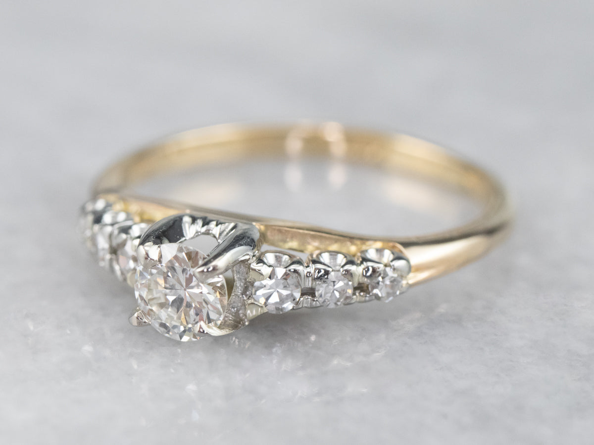 Anillo de compromiso de diamantes de talla europea antiguo