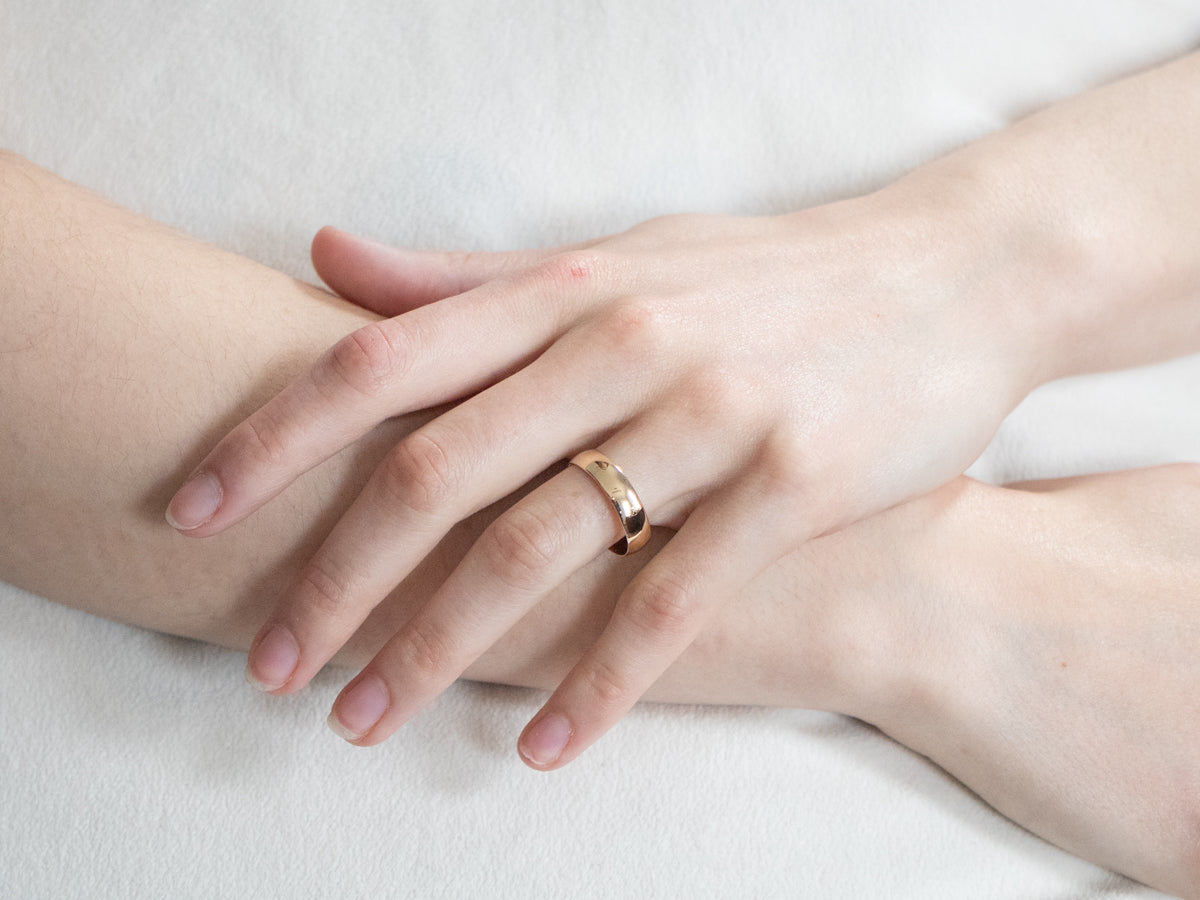 Unisex Plain Yellow Gold Band