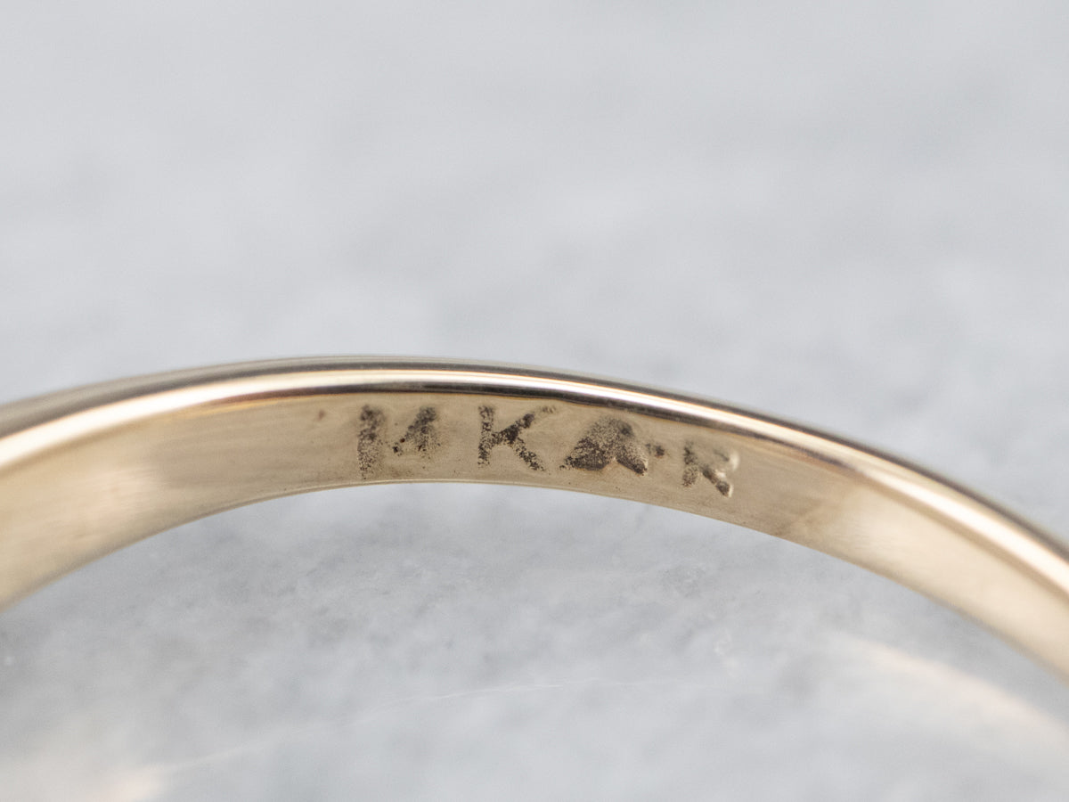 Anillo de compromiso clásico con solitario de diamantes