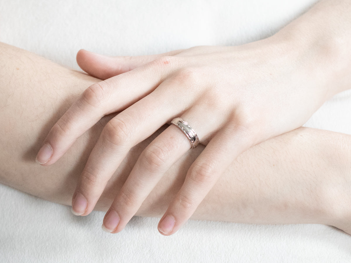 White Gold Unisex Pattern Band