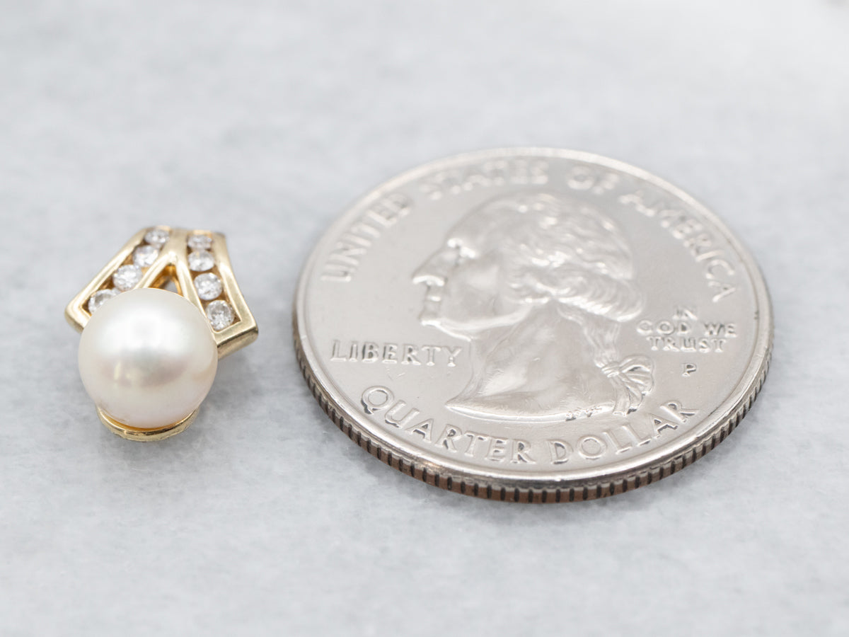 Modern Pearl and Diamond Pendant