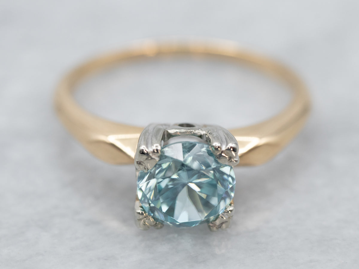 Anillo solitario vintage de circonita azul