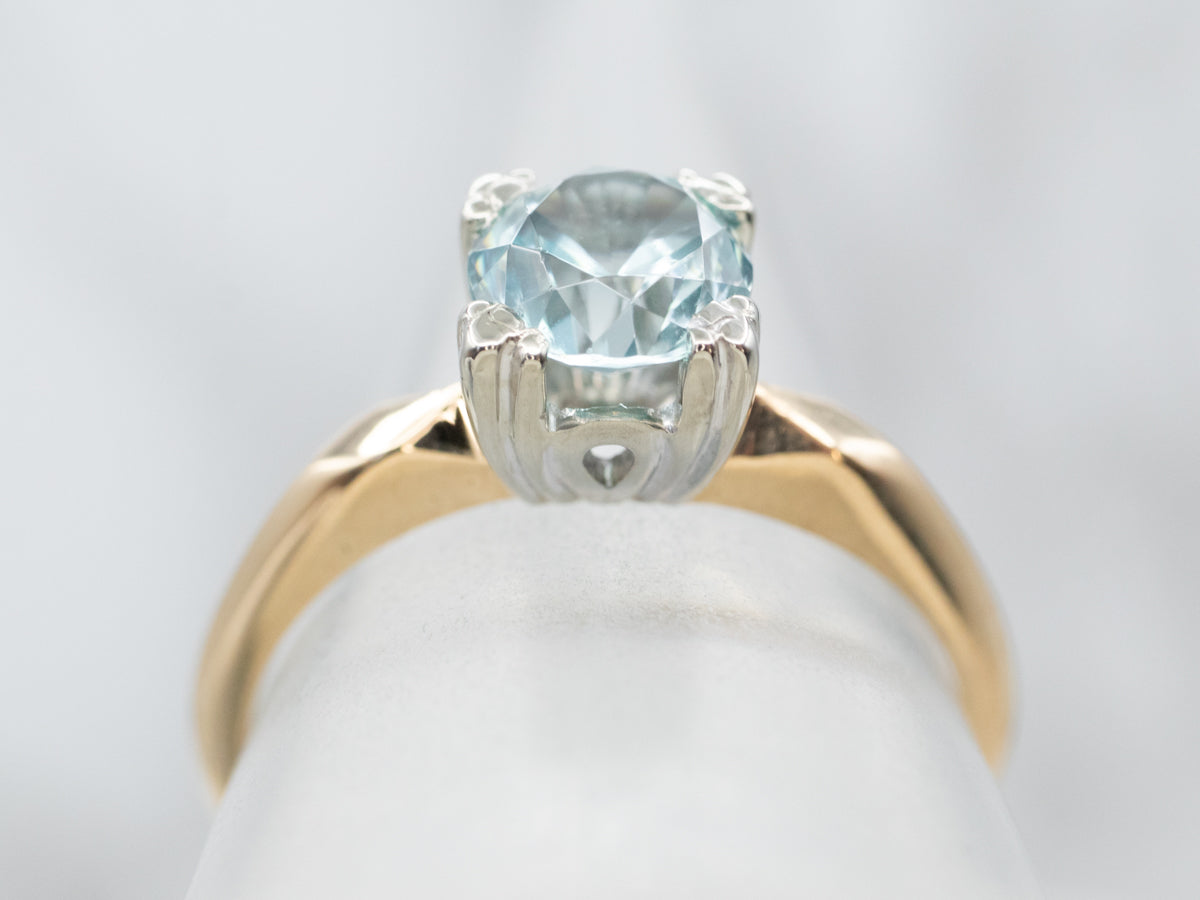 Anillo solitario vintage de circonita azul