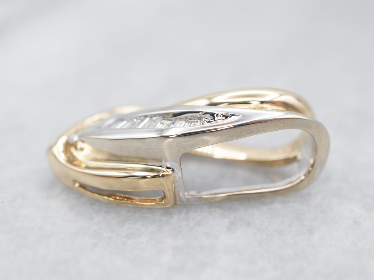 Colgante modernista de oro y diamantes