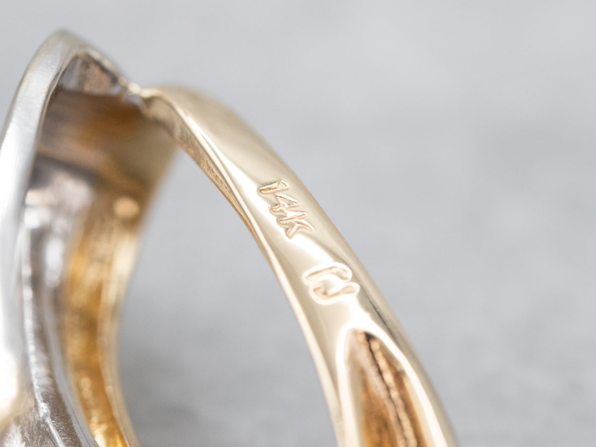 Colgante modernista de oro y diamantes