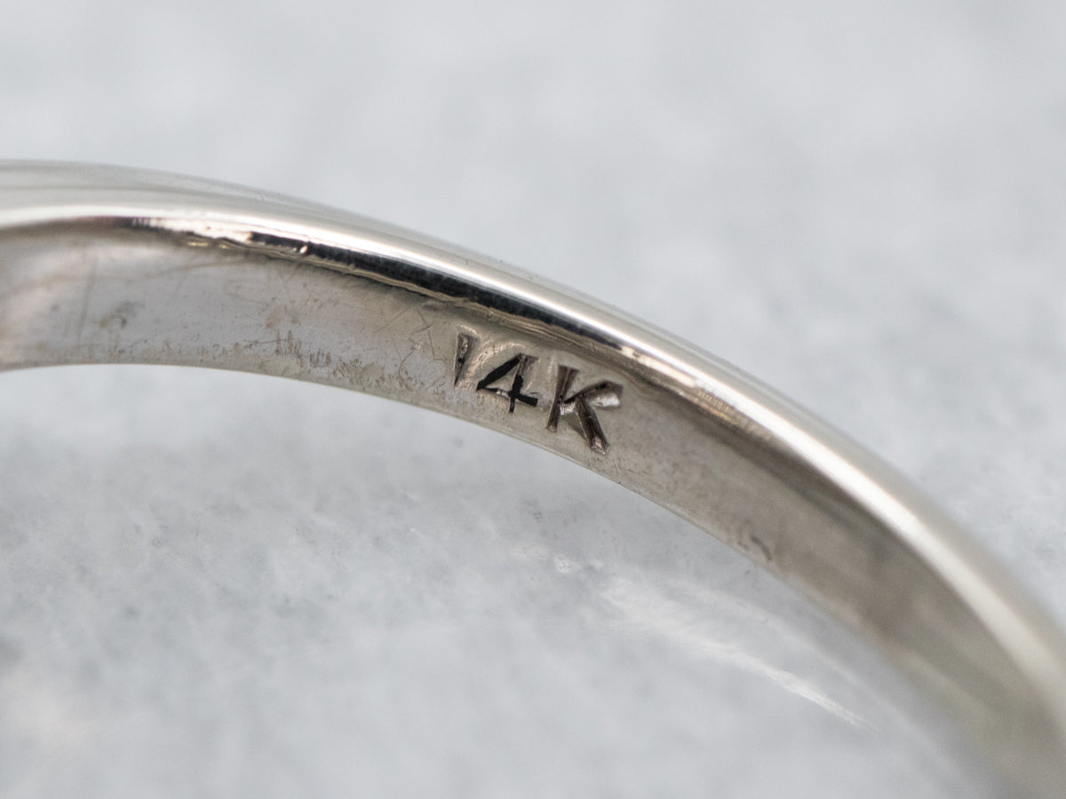 Impresionante anillo de cóctel de diamantes de la era retro