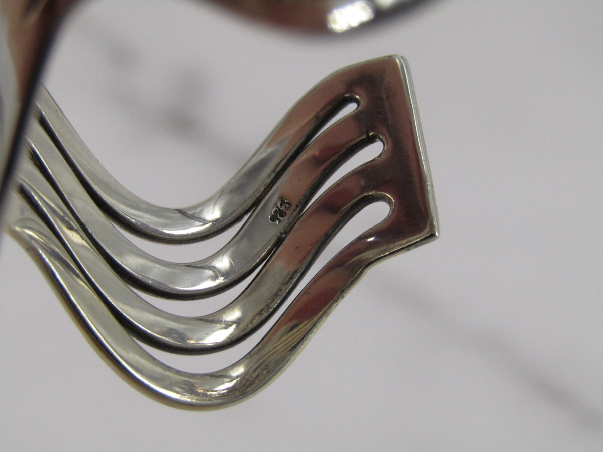 Wavy Frame Cuff Bracelet with Open Work