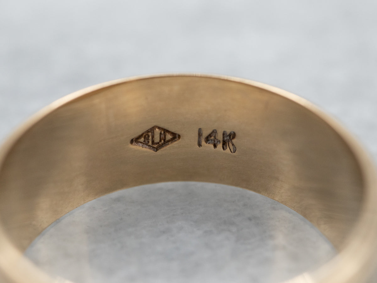 Vintage Gold Crosshatched Pattern Band