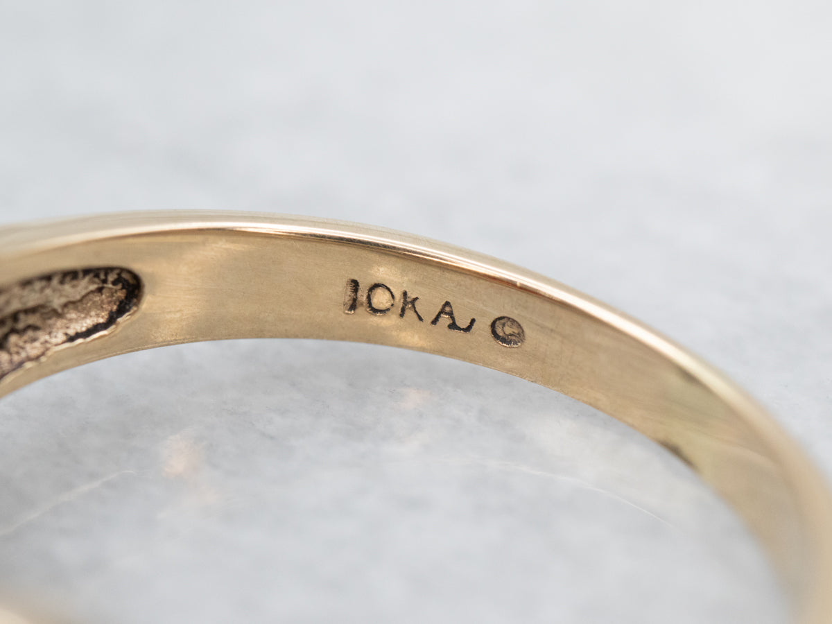 Glamorous Garnet and Diamond Ring