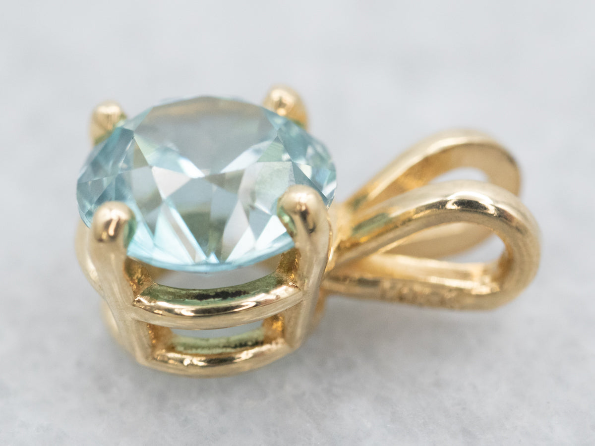 Simple Blue Zircon Solitaire Pendant