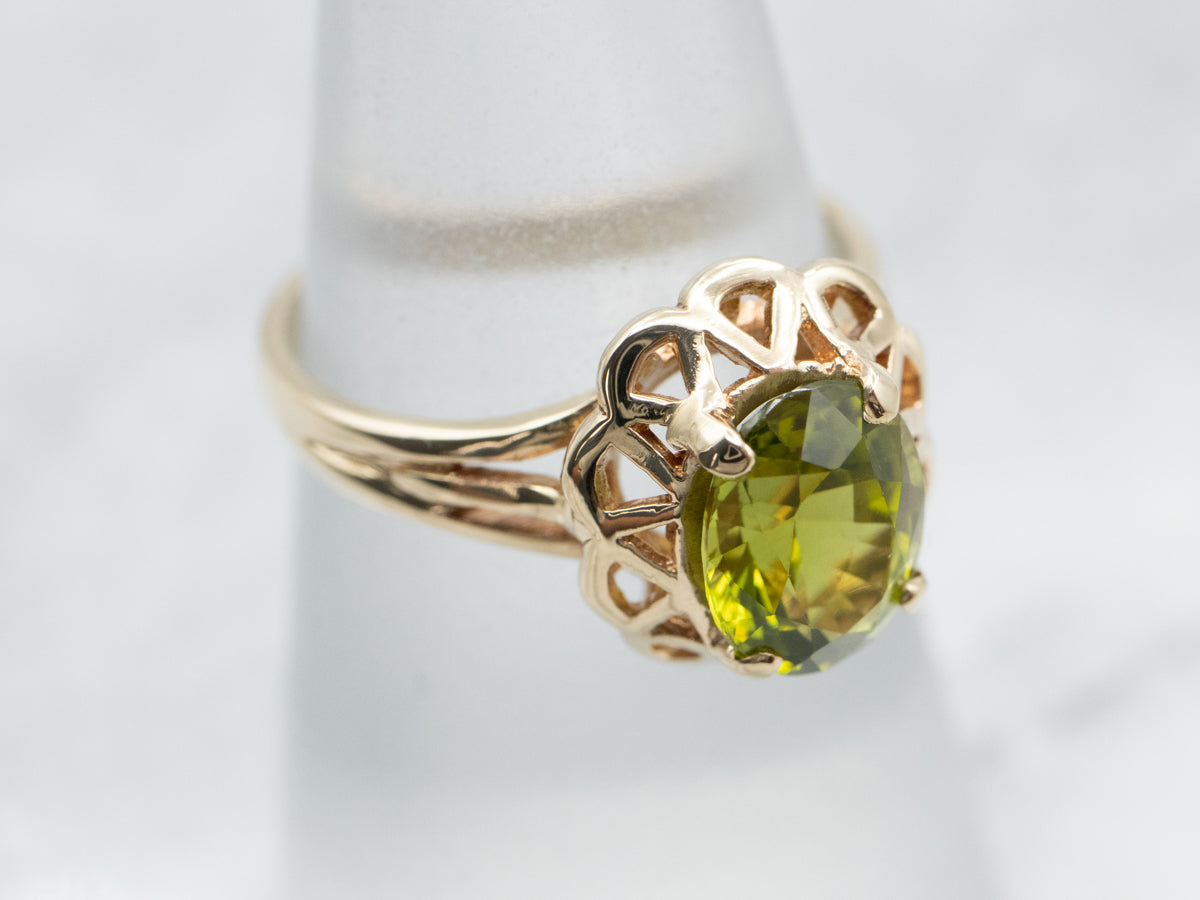 Scalloped Filigree Peridot Solitaire Ring