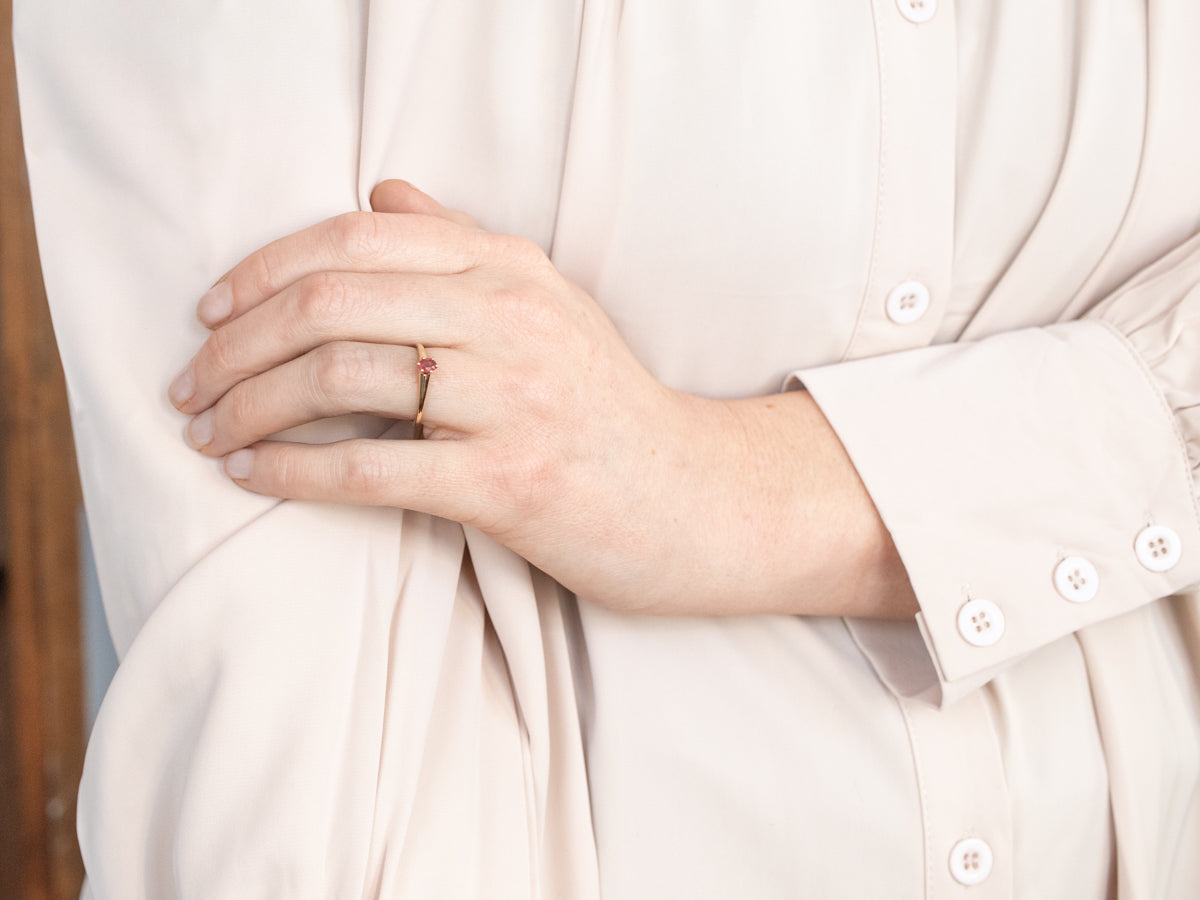 Stunning Vintage Ruby Solitaire Ring