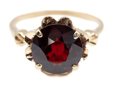 The Faye Garnet Ring from The Elizabeth Henry Collection