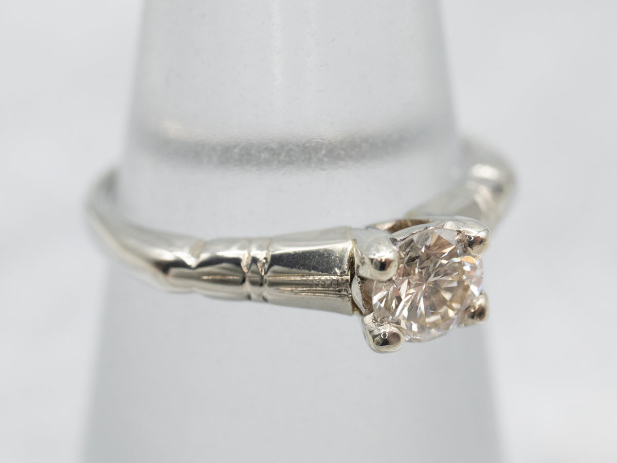 Anillo de compromiso con solitario de diamantes vintage