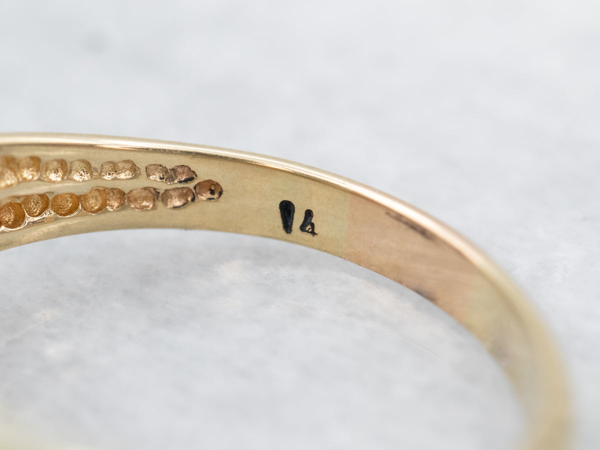 Anillo de turmalina verde y diamantes