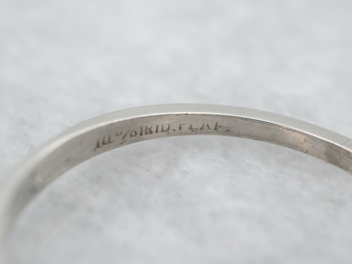 Anillo de compromiso de diamantes de talla europea en platino