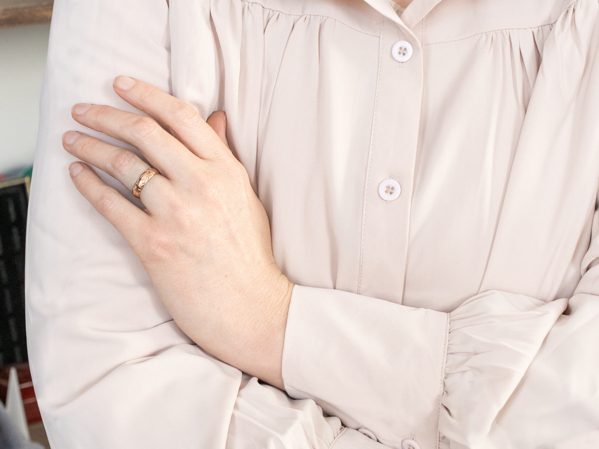 Scrolling Victorian Rose Gold Cigar Band