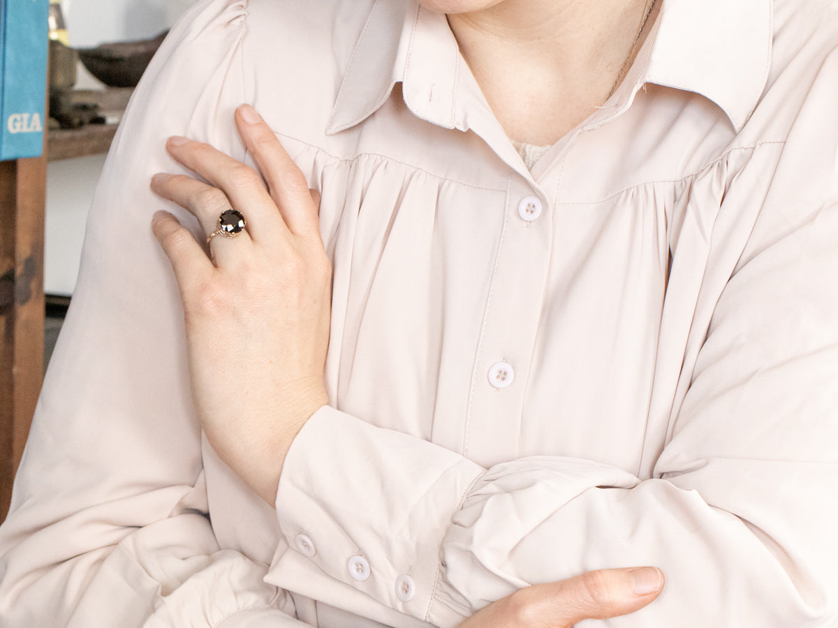 Anillo solitario vintage de granate y oro