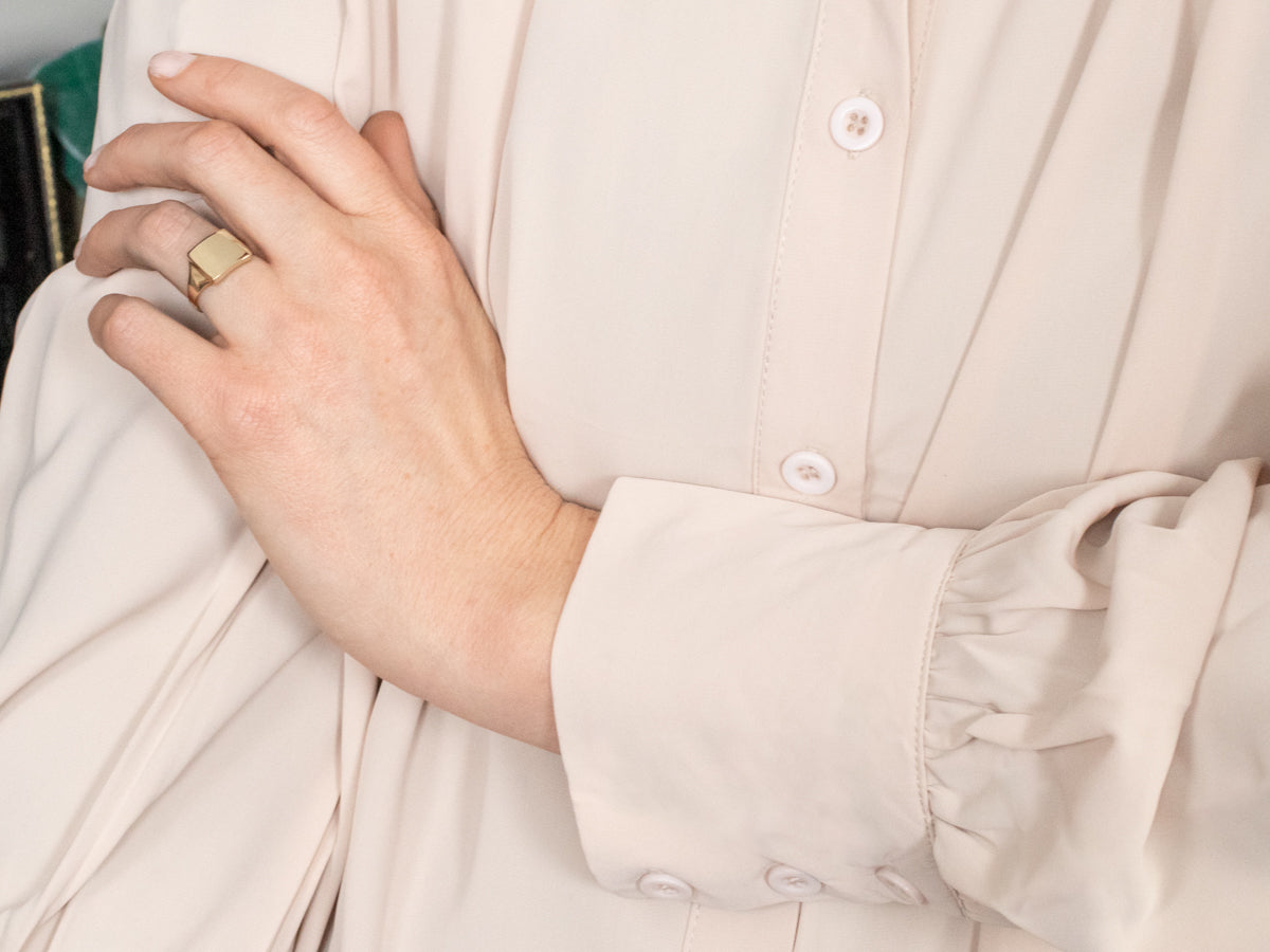 9Ct Gold Rectangle Top Signet Ring