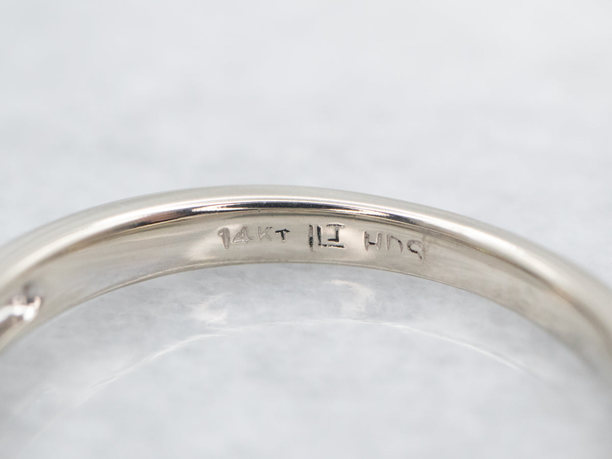 Glittering White Gold Diamond Engagement Ring