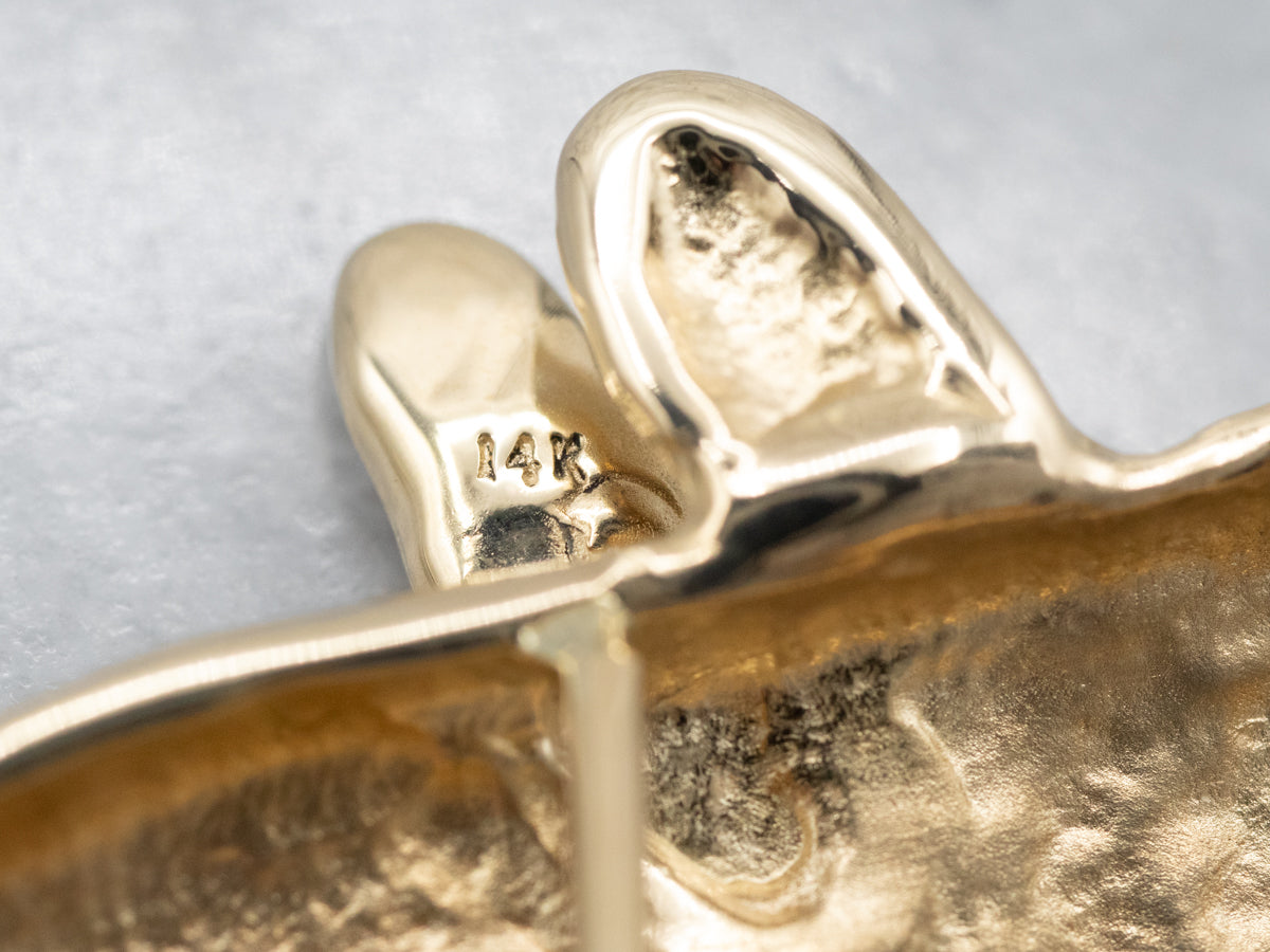 Colgante de manatí con diamantes brillantes