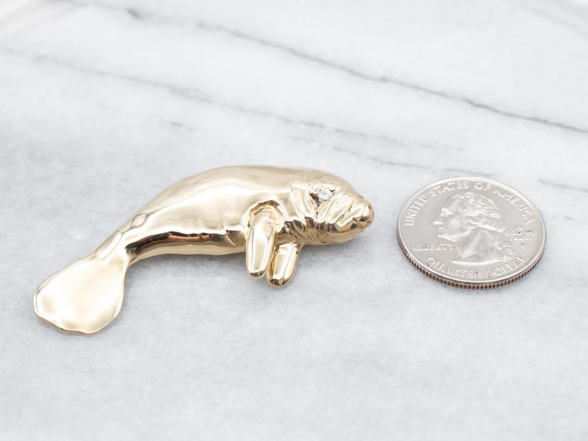 Colgante de manatí con diamantes brillantes