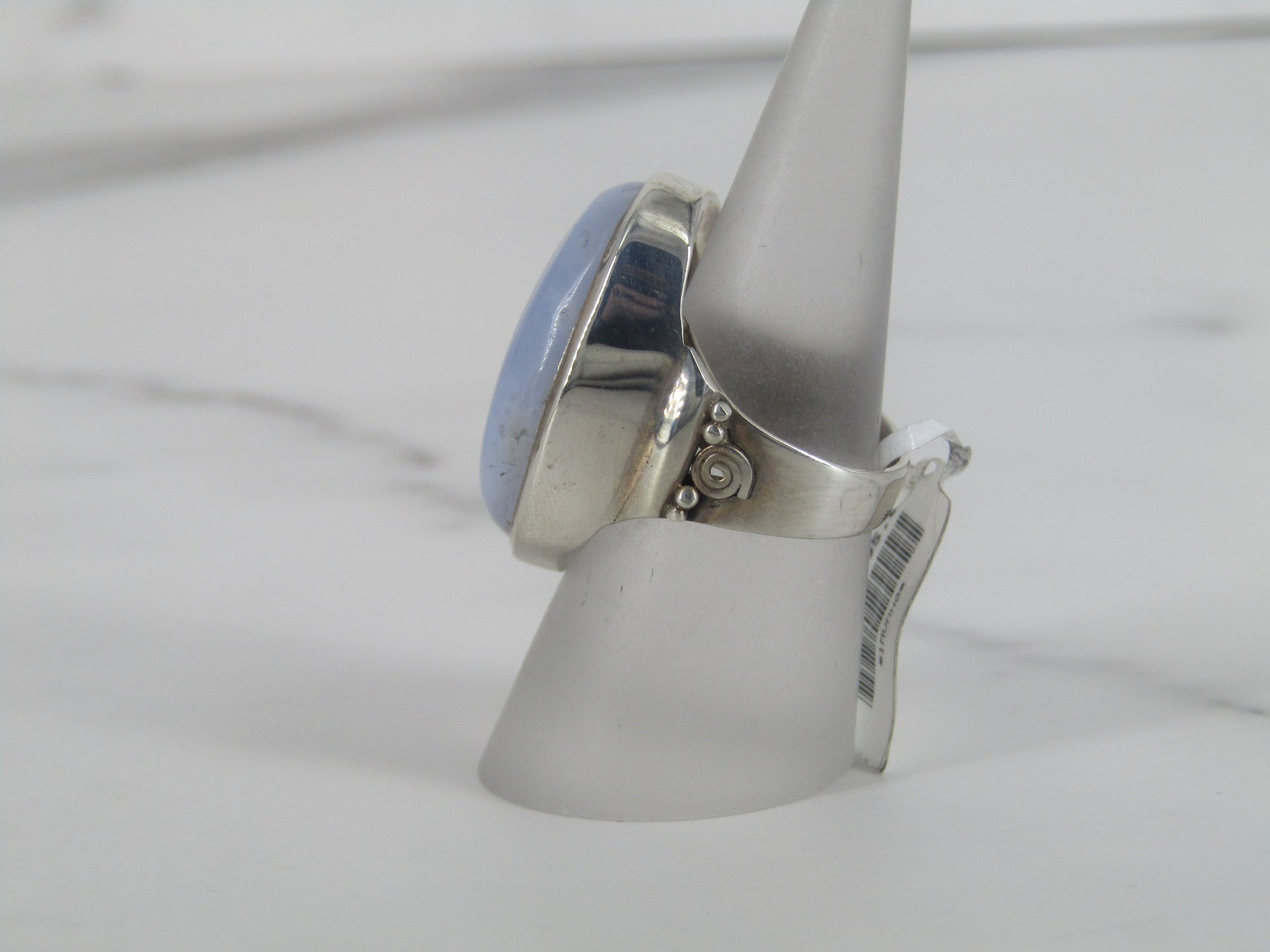 Anillo de ágata de encaje ovalado de plata