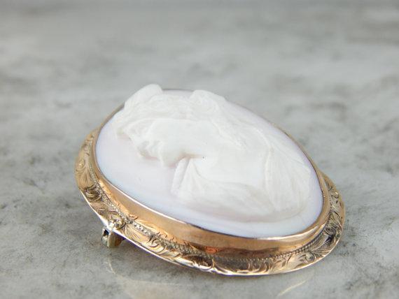 Antique Conch Shell Cameo in 10K Rose Gold Frame