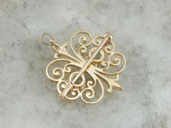 Colgante de circonita azul antiguo con desplazamiento