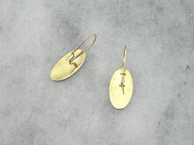 Drop Earrings with Simple Scalloped Motif