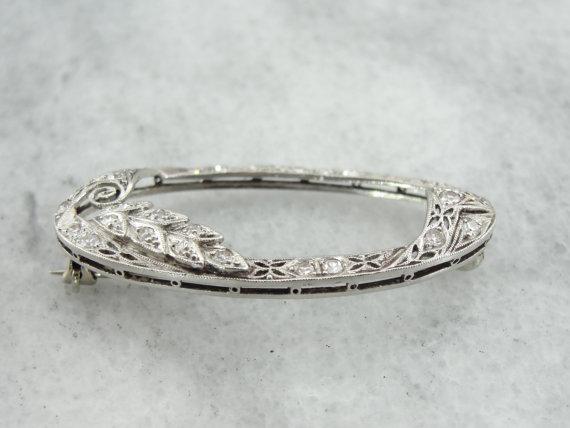 Edwardian Platinum Bar Pin with Fine Diamonds