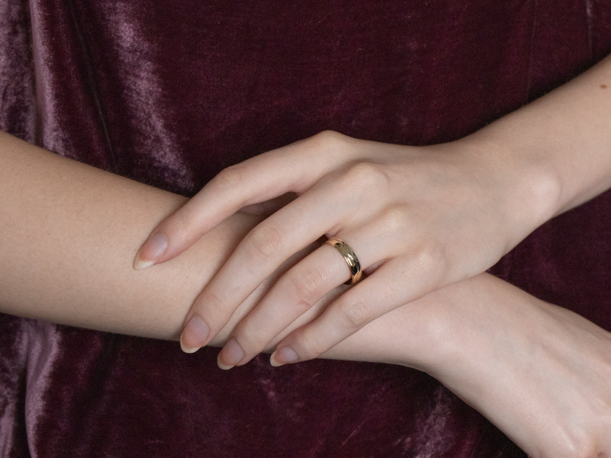 Vintage Yellow Gold Pattern Band