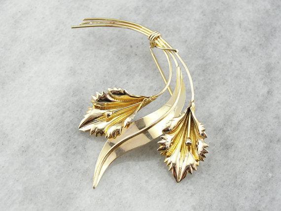 Sweeping Double Floral Yellow Gold Brooch