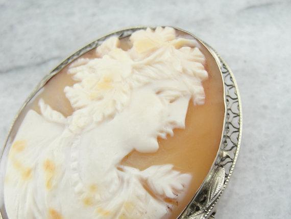 Filigree Cameo Brooch or Pendant in Fine Gold