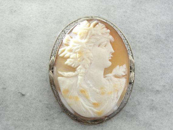 Filigree Cameo Brooch or Pendant in Fine Gold