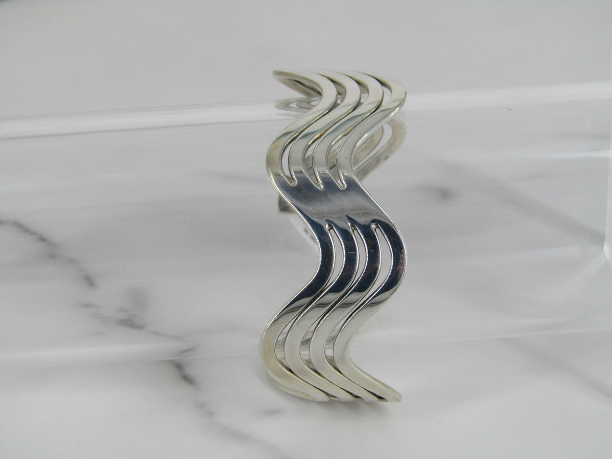 Wavy Frame Cuff Bracelet with Open Work