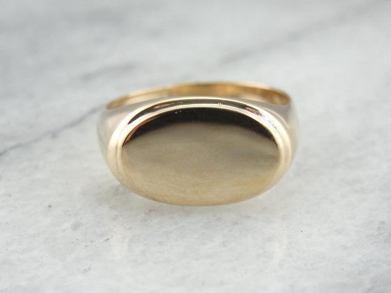 Yellow Gold Plain East West Signet Ring