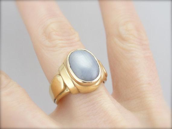 Star Sapphire in Retro Large Setting