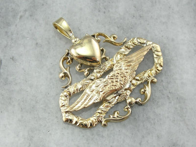 A Patriotic Pendant for Lovers of Liberty
