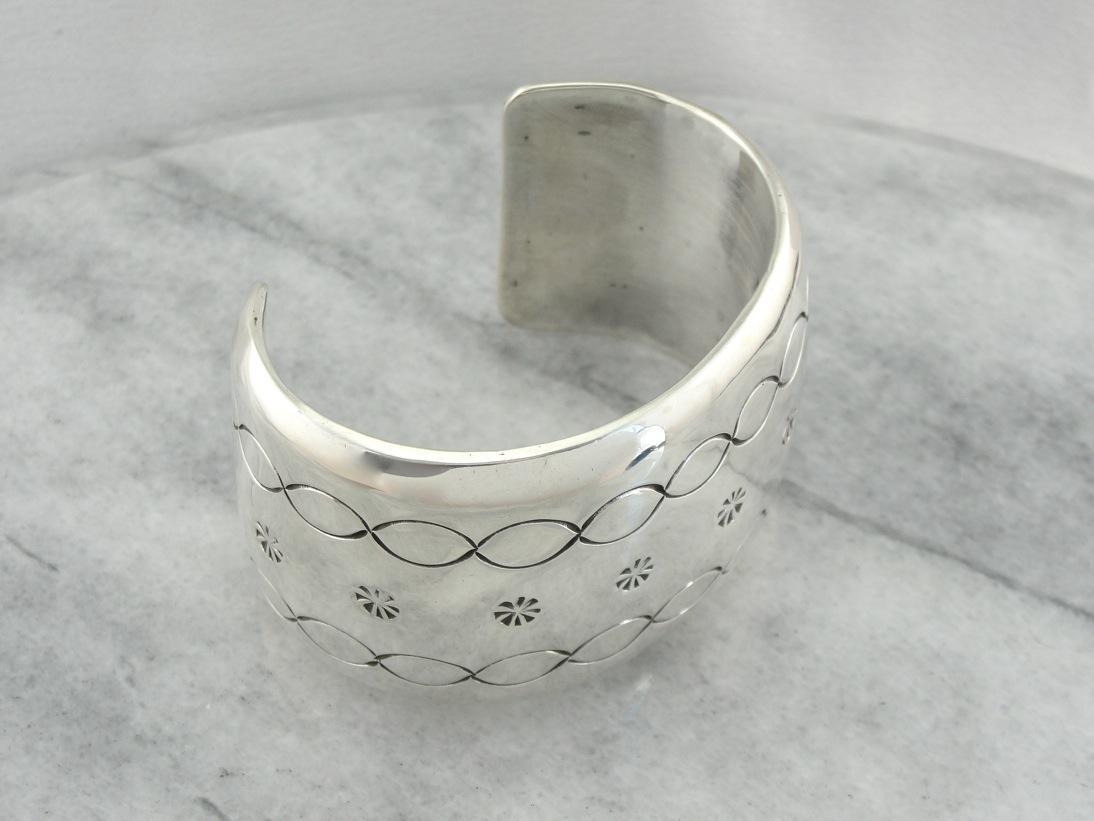 Native American Simplicity: Minimalist Pattern Sterling Silver Cuff Bracelet