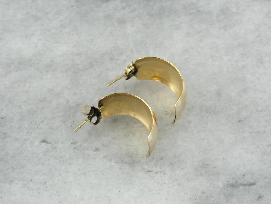Semi Hoop Earrings in Polished Yellow Gold
