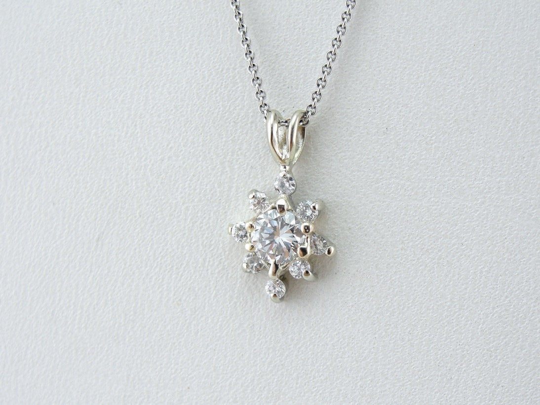 Diamond Snowflake, Sparkling Diamond Pendant in White Gold