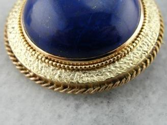 Midnight Blue: Vintage Lapis and Classical Gold Brooch